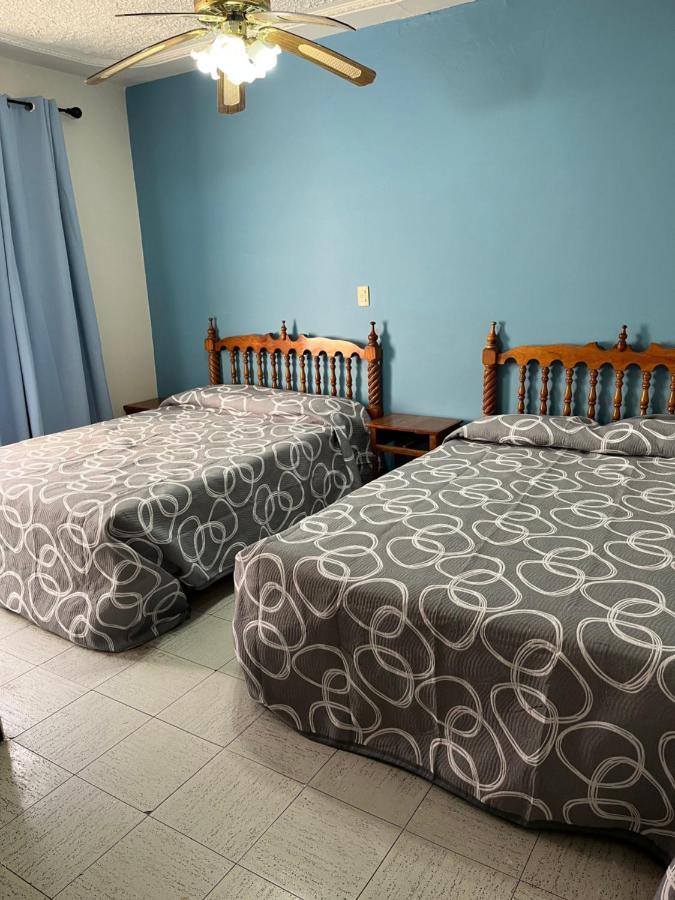 Hotel Paris San Juan de los Lagos Bagian luar foto