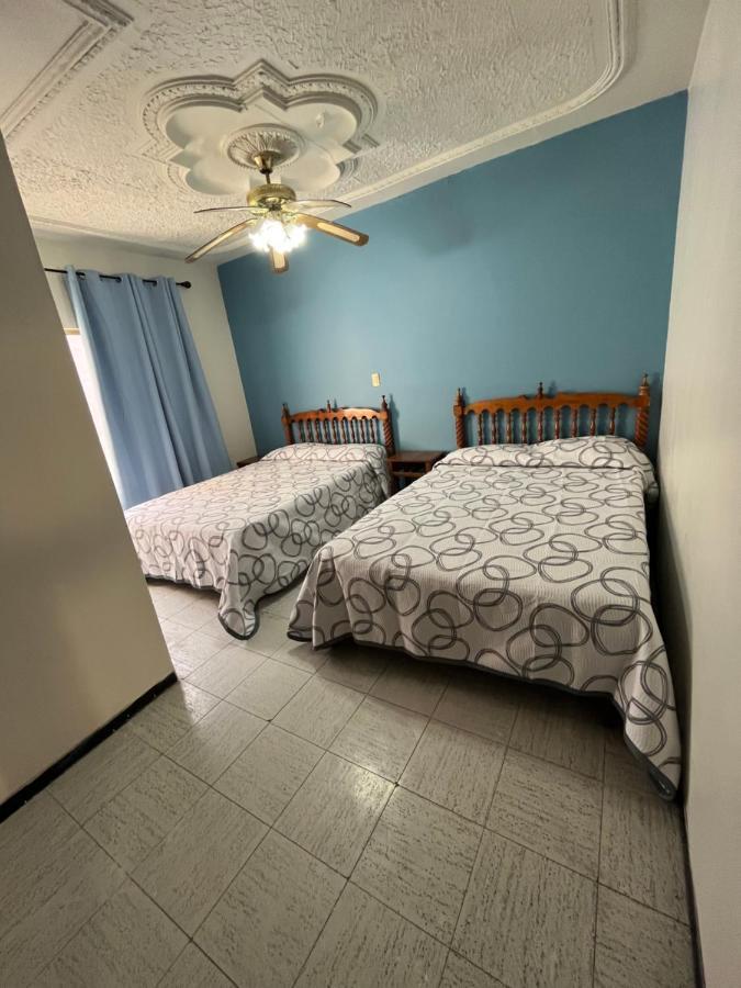 Hotel Paris San Juan de los Lagos Bagian luar foto