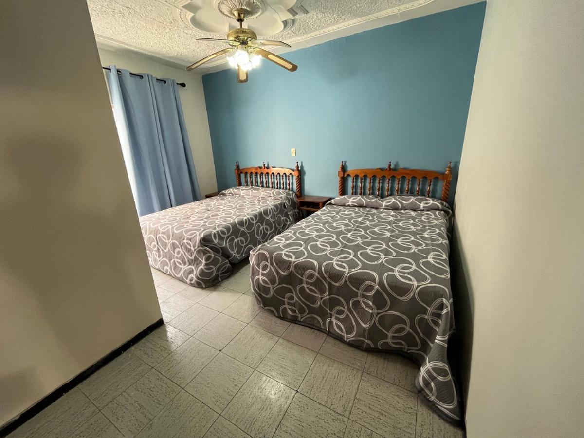 Hotel Paris San Juan de los Lagos Bagian luar foto