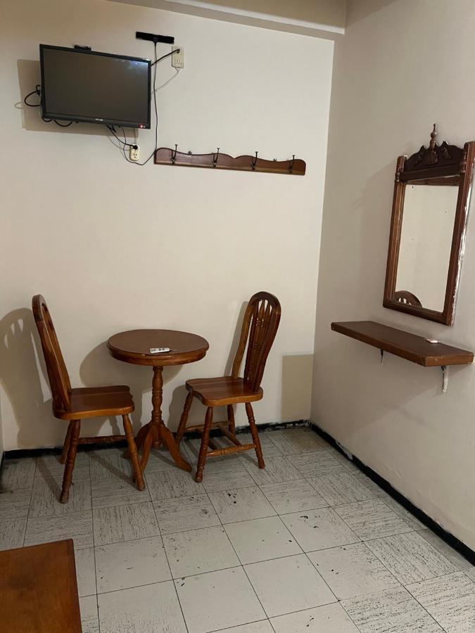 Hotel Paris San Juan de los Lagos Bagian luar foto